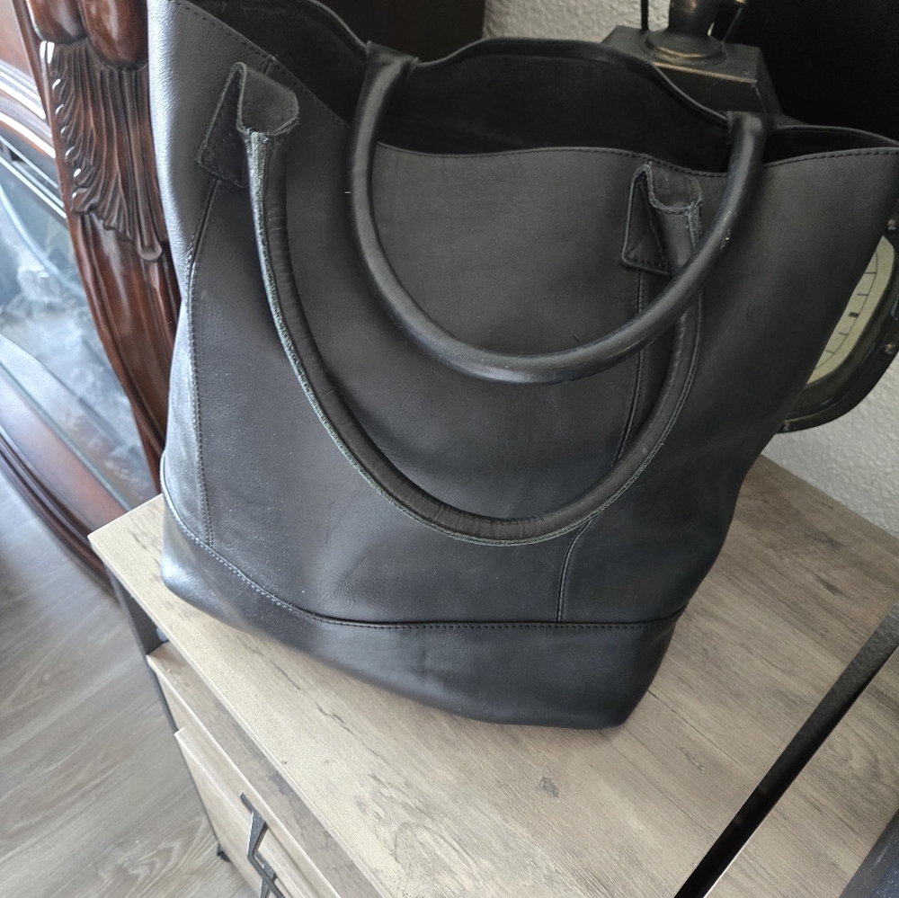 Black Leather Tote. 14 In Top To Bottom 17 In Side To Side